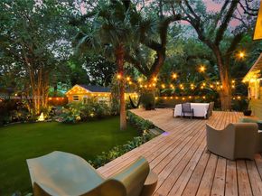 842 NW 9th Ct, Miami FL 33136