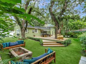 842 NW 9th Ct, Miami FL 33136