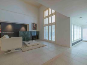 923 Catalonia Ave, Coral Gables FL 33134