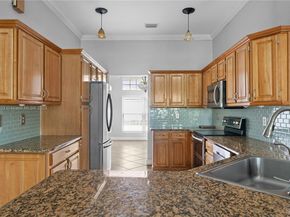 1154 NW 183rd Ter, Pembroke Pines FL 33029