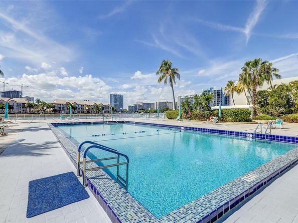 3800 S Ocean Dr 719, Hollywood FL 33019