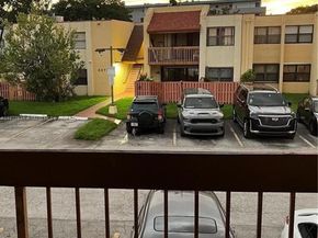 8875 Fontainebleau Blvd 203, Miami FL 33172