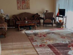 4330 Hillcrest Dr 214, Hollywood FL 33021