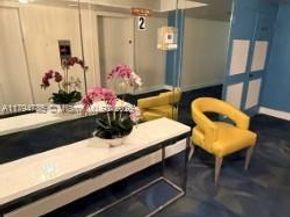 4330 Hillcrest Dr 214, Hollywood FL 33021