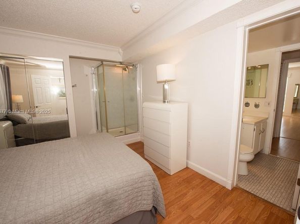 201 178th Dr 323, Sunny Isles Beach FL 33160