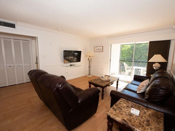 201 178th Dr 323, Sunny Isles Beach FL 33160