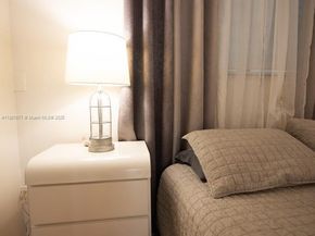 201 178th Dr 323, Sunny Isles Beach FL 33160