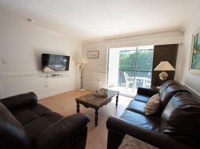 201 178th Dr 323, Sunny Isles Beach FL 33160