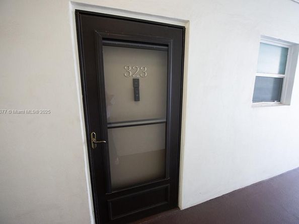 201 178th Dr 323, Sunny Isles Beach FL 33160