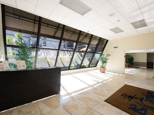 201 178th Dr 323, Sunny Isles Beach FL 33160