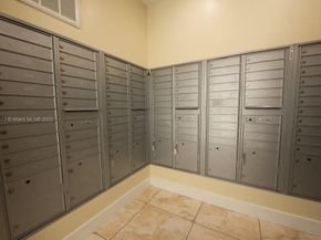 201 178th Dr 323, Sunny Isles Beach FL 33160