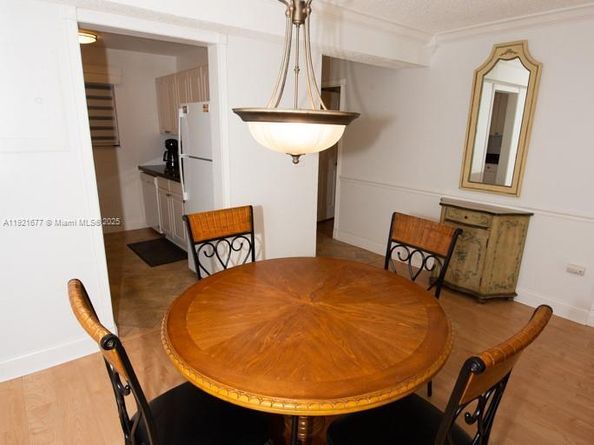 201 178th Dr 323, Sunny Isles Beach FL 33160