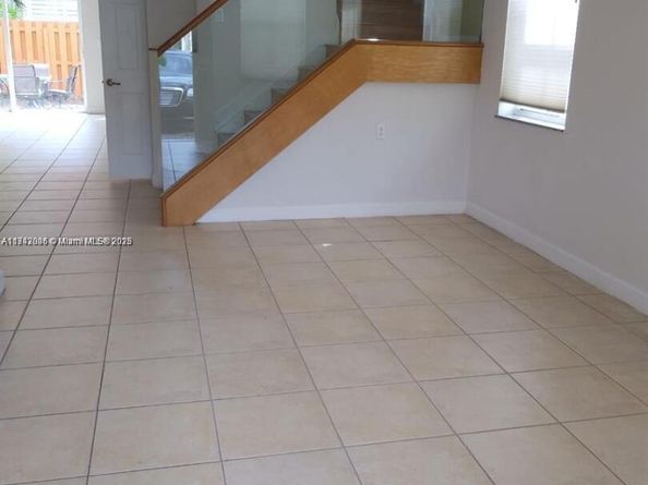 12193 SW 124th Ct 12193, Miami FL 33186