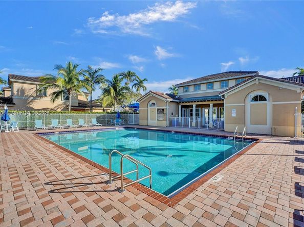 12193 SW 124th Ct 12193, Miami FL 33186