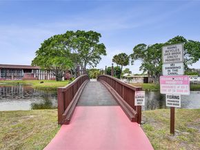 3051 NW 46th Ave 101, Lauderdale Lakes FL 33313