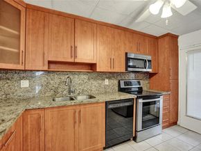 3051 NW 46th Ave 101, Lauderdale Lakes FL 33313