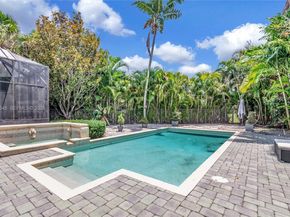 8244 Lakeview Dr, West Palm Beach FL 33412