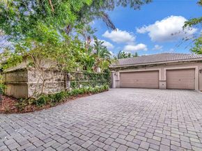 8244 Lakeview Dr, West Palm Beach FL 33412