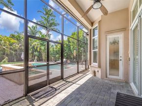 8244 Lakeview Dr, West Palm Beach FL 33412