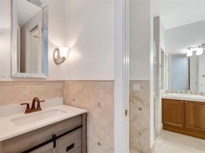 8244 Lakeview Dr, West Palm Beach FL 33412