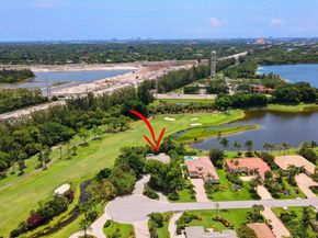 8244 Lakeview Dr, West Palm Beach FL 33412