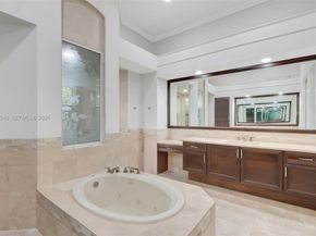 8244 Lakeview Dr, West Palm Beach FL 33412