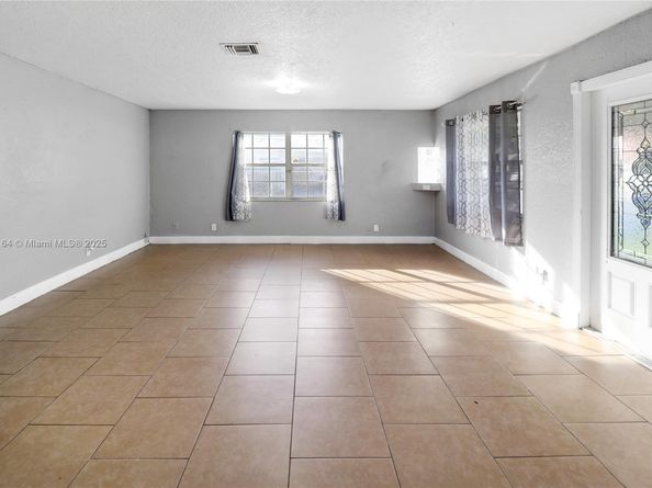 1722 NW 8th Ct, Fort Lauderdale FL 33311