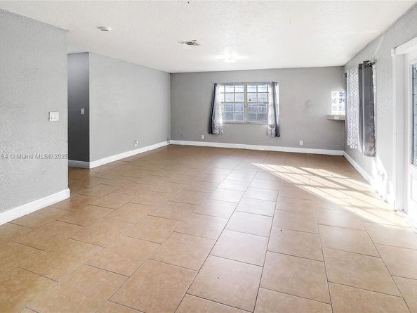 1722 NW 8th Ct, Fort Lauderdale FL 33311