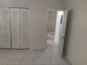 844 SW 10th St, Hallandale Beach FL 33009