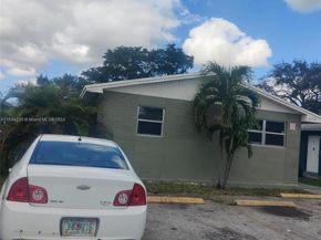 844 SW 10th St, Hallandale Beach FL 33009