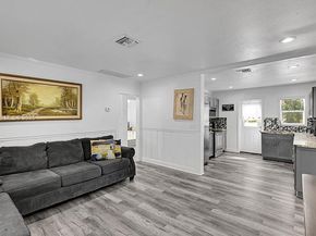 422 49th St, West Palm Beach FL 33407