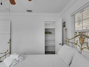 422 49th St, West Palm Beach FL 33407