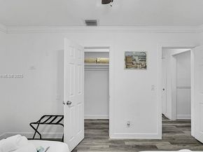 422 49th St, West Palm Beach FL 33407