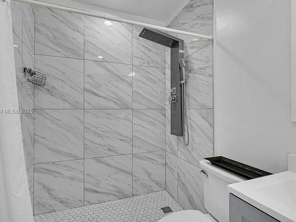 422 49th St, West Palm Beach FL 33407