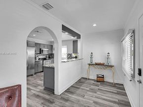 422 49th St, West Palm Beach FL 33407