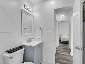 422 49th St, West Palm Beach FL 33407