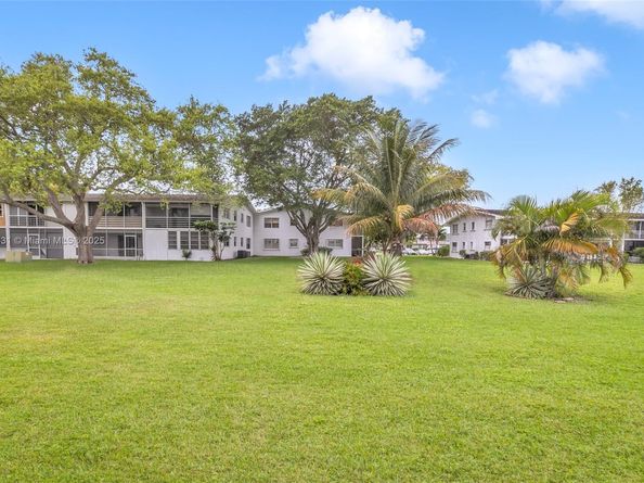 73 Farnham D 73, Deerfield Beach FL 33442