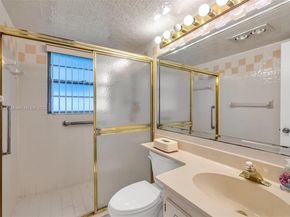 73 Farnham D 73, Deerfield Beach FL 33442