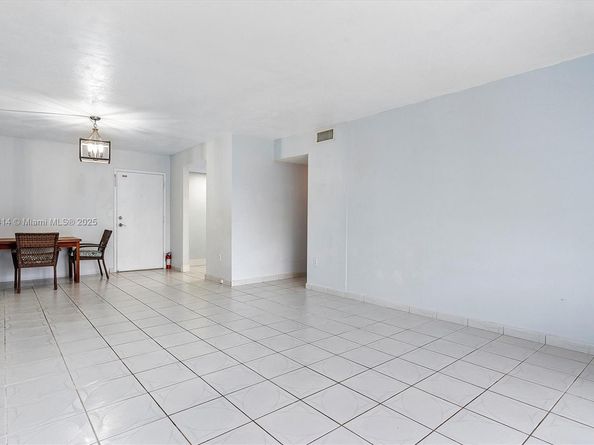 2500 NE 135th St B206, North Miami FL 33181