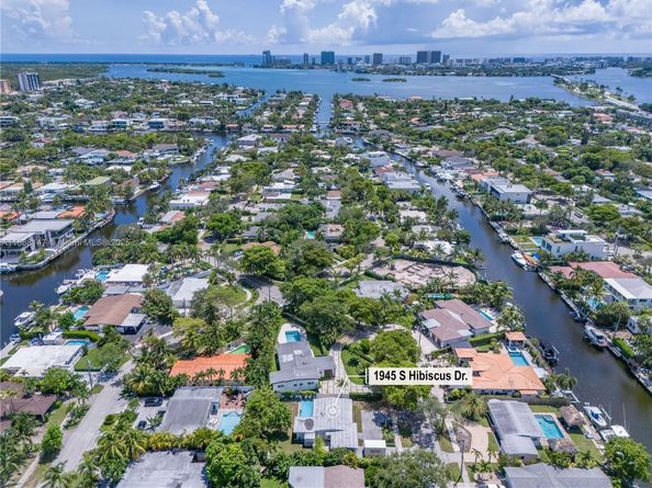 1945 S Hibiscus Dr, North Miami FL 33181