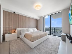 88 SW 7th St 3910, Miami FL 33130