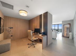 88 SW 7th St 3910, Miami FL 33130