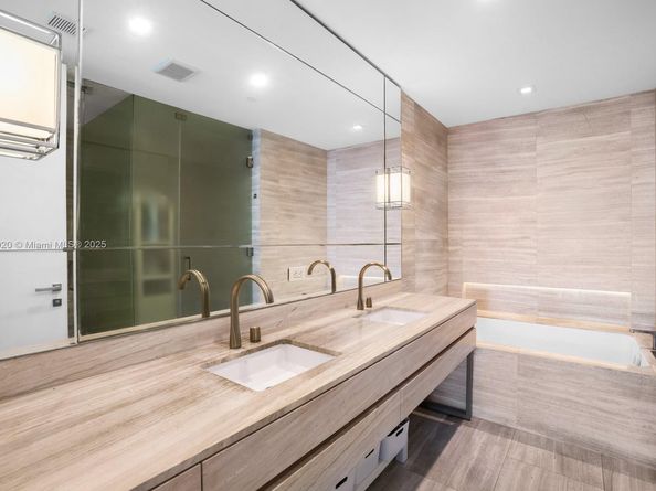 18975 Collins Ave 2101, Sunny Isles Beach FL 33160