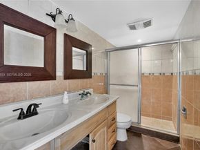 6201 N Falls Cir Dr 207, Lauderhill FL 33319