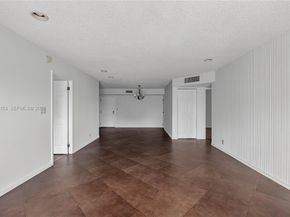 6201 N Falls Cir Dr 207, Lauderhill FL 33319