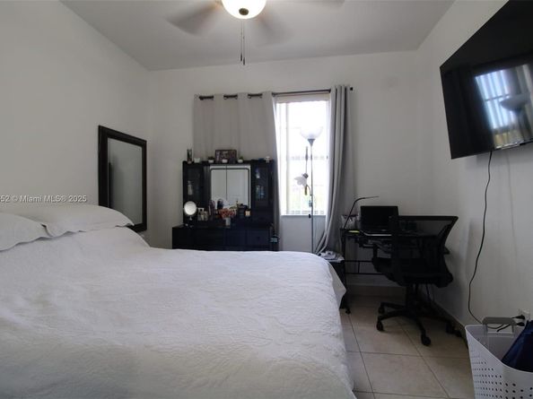 3330 NE 13th Cir Dr 11122, Homestead FL 33033