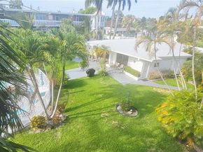 141 NE 10th Ave 22C, Hallandale Beach FL 33009