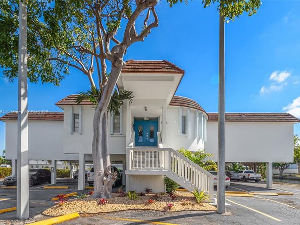 13131 Ixora Ct A1, A2, A3, North Miami FL 33181
