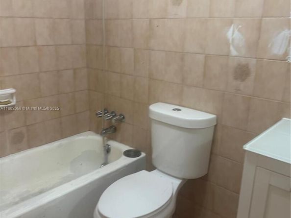 200 177th Dr 107, Sunny Isles Beach FL 33160