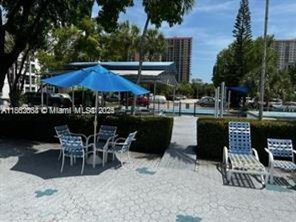 200 177th Dr 107, Sunny Isles Beach FL 33160